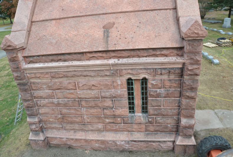 masoleum-img
